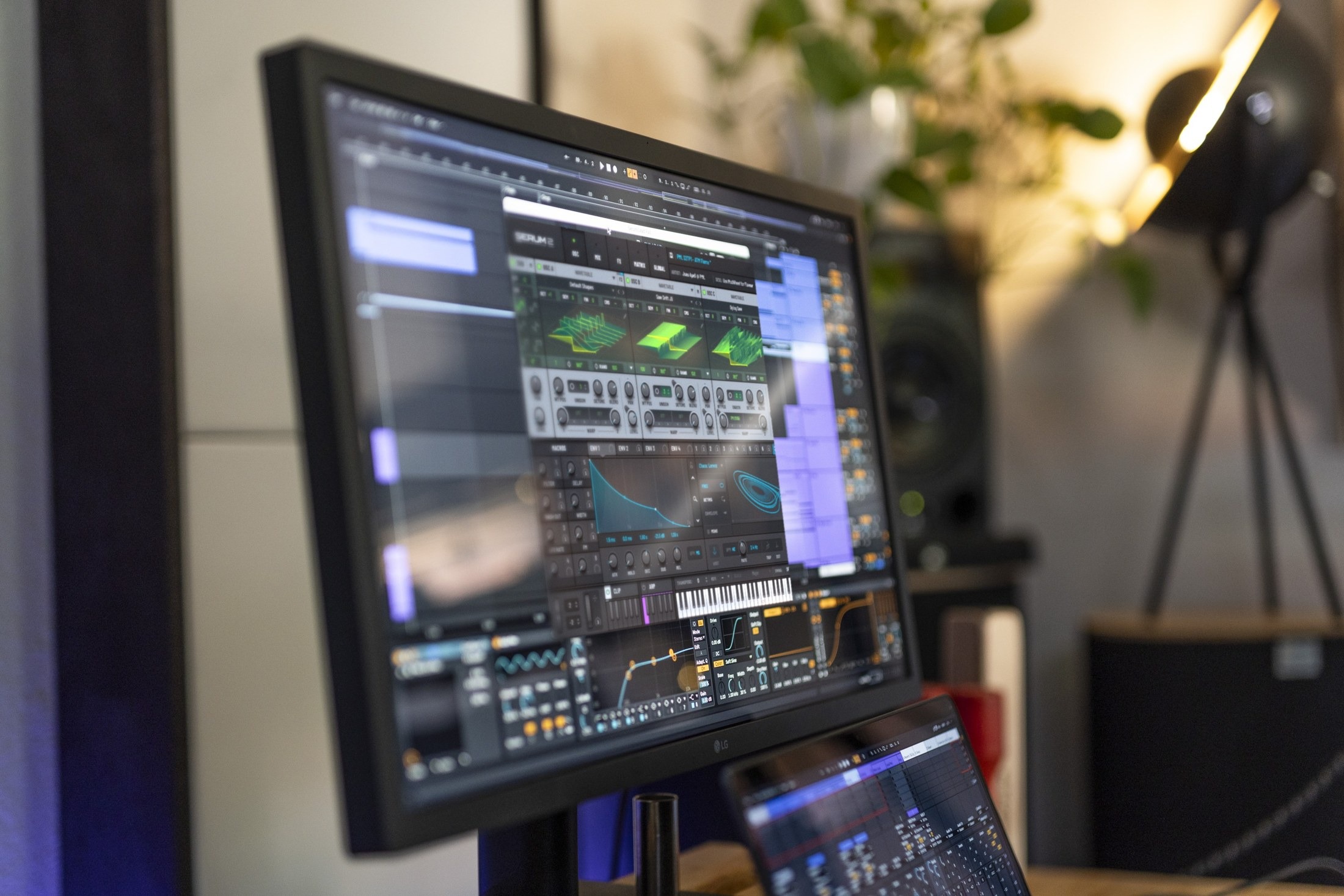 Serum 2 open on a studio screen